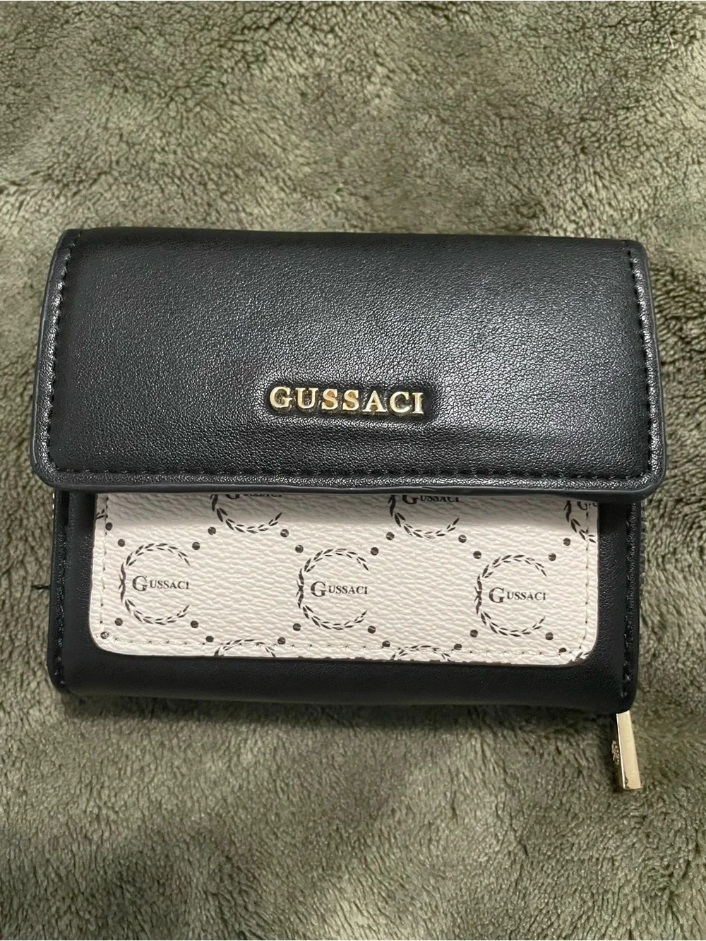 Gussaci Black & White Trifold Women's Wallet